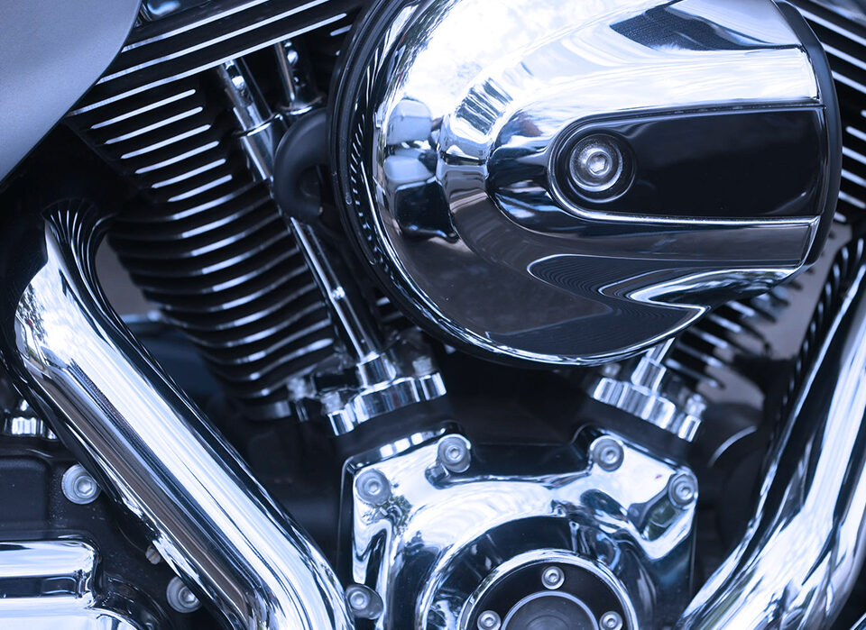 detalhe para uma motor mecânico representando gestão de peças no pós-venda